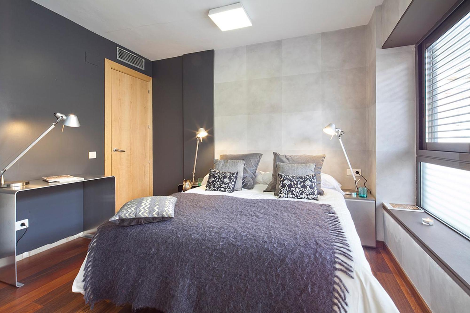 My Space Emirates - Splendid Apartment With Terrace And Pool Near Park Gueell Barcelona Bagian luar foto