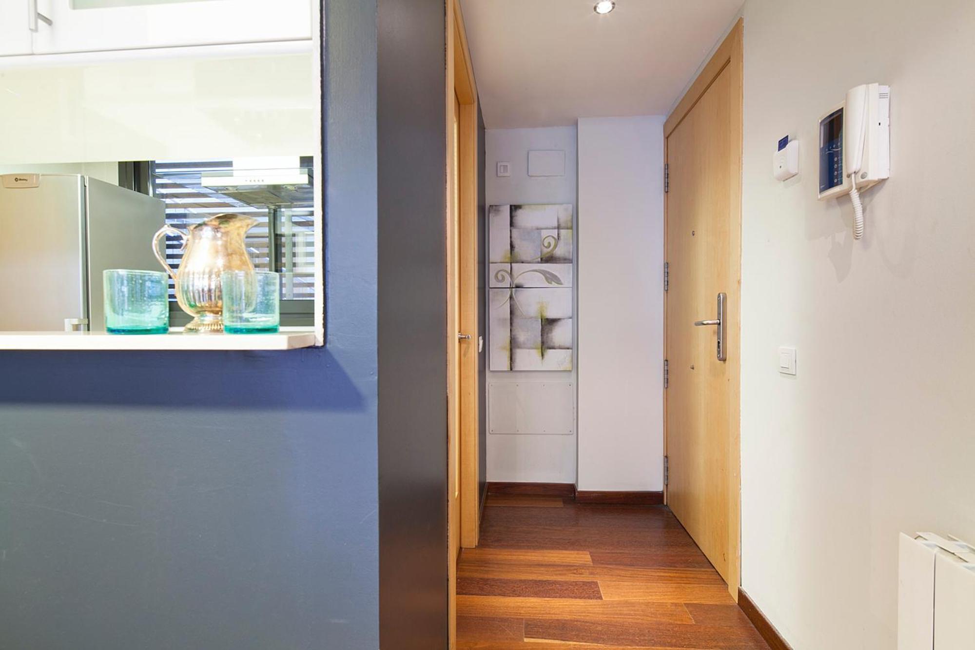 My Space Emirates - Splendid Apartment With Terrace And Pool Near Park Gueell Barcelona Ruang foto